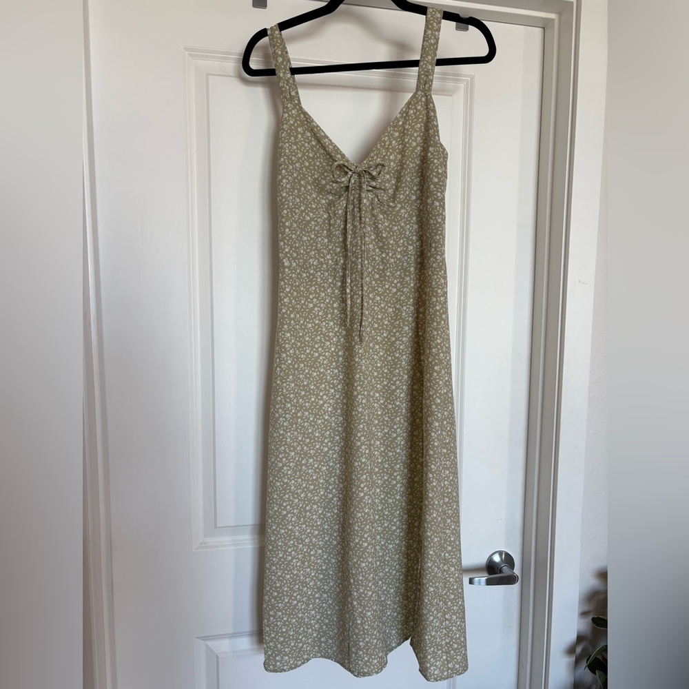 Abercrombie & Fitch Light Green Floral Midi Dress